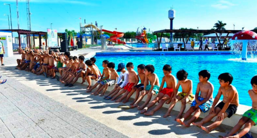 Delegación de niños del interior participan de la colonia de vacacione