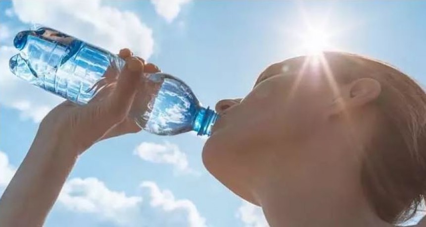 Recomendaciones para evitar el golpe de calor en los más pequeños