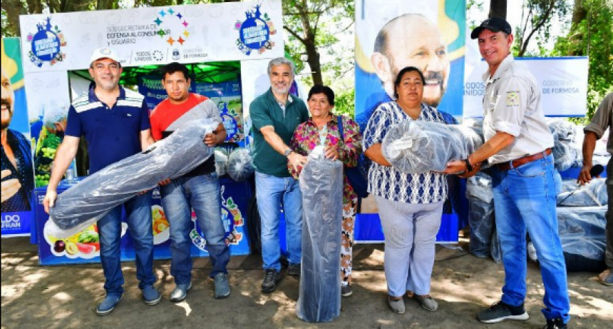 Soberanía Alimentaria: Entregaron herramientas a productores de Riacho He Hé y Tres Laguna