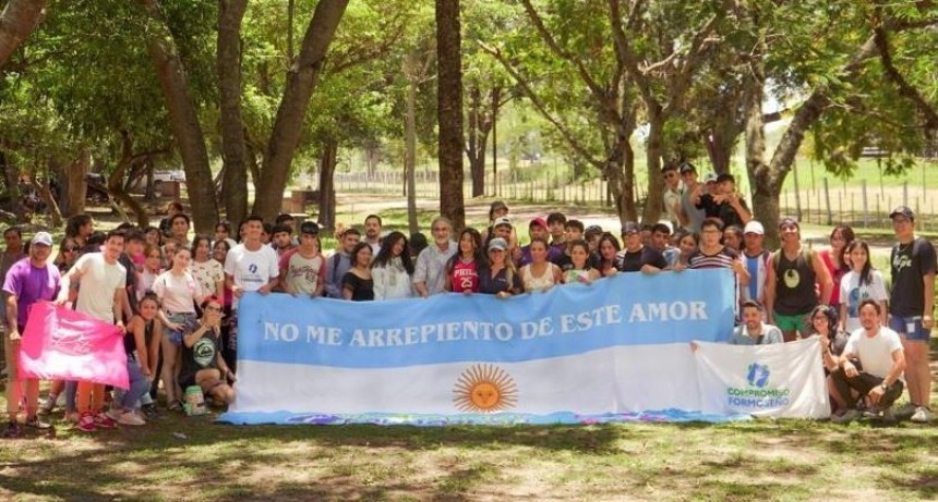 Jóvenes y Compromiso: Encuentro de referentes de centros de estudiantes con la concejal Petu Argañaraz
