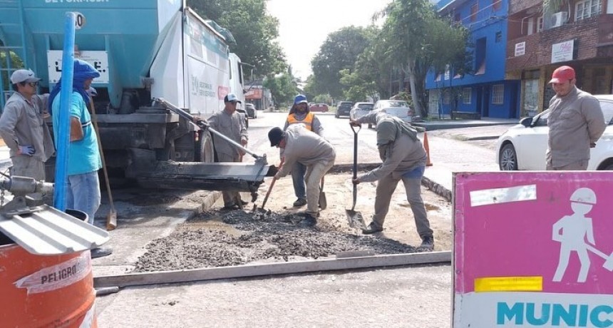 La comuna acentúa obras de bacheo para recomponer el pavimento en distintos sectores