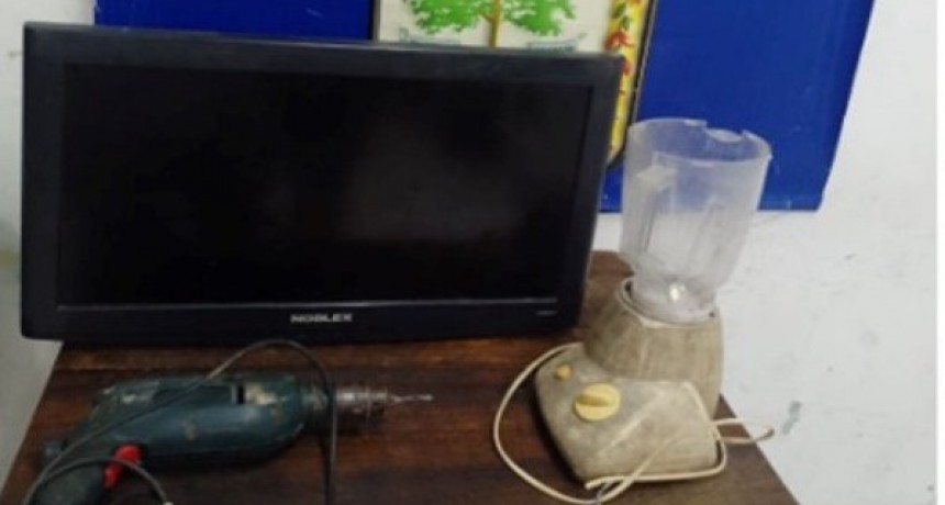 En recorridas preventivas, retienen a un menor con electrodomésticos sustraídos del barrio Lote 110