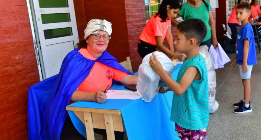 Reyes Magos: Una vez más el Gobierno provincial entregó juguetes a cada niño formoseño