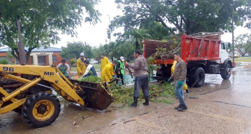 Activa intervención del Comando de Emergencia de la Municipalidad para atenuar los efectos de la tormenta