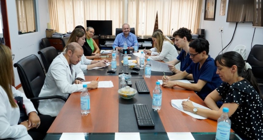 El ministro Gómez informó que se incorporaron 11 nuevos médicos al sistema público de salud