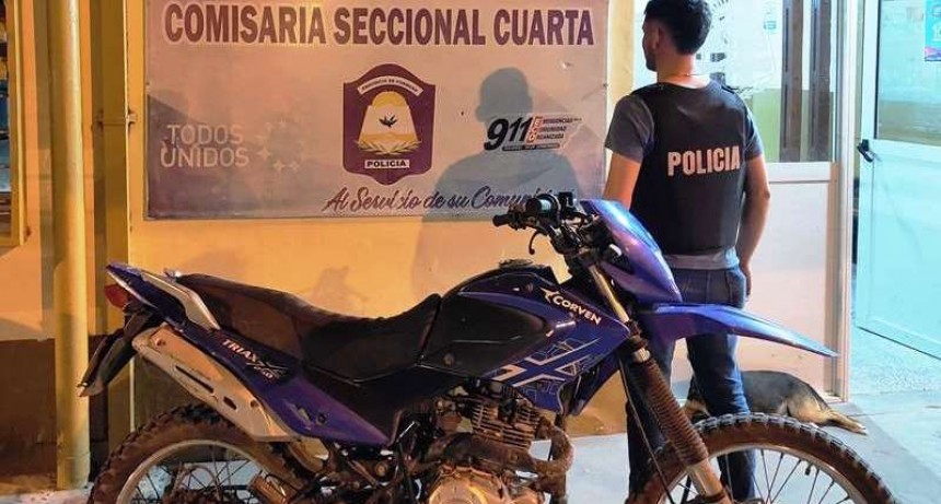 Recuperan tres motos y aprehenden a una mujer