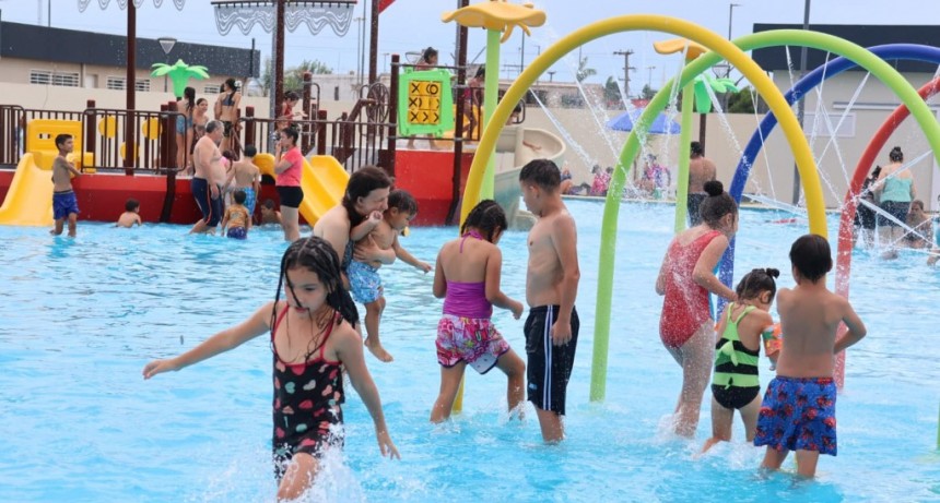 El Parque Acuático “17 de Octubre” recibió más de 85 mil personas desde su reapertura
