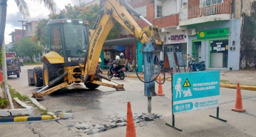 La comuna realizó obras de bacheo para reparar arterias pavimentadas en distintos sectores de la ciudad