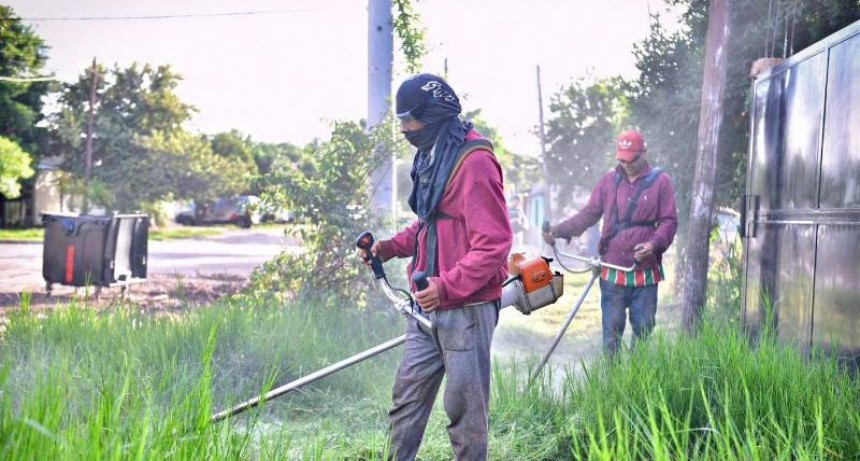 La comuna intensifica el mantenimiento y hermoseo de espacios públicos