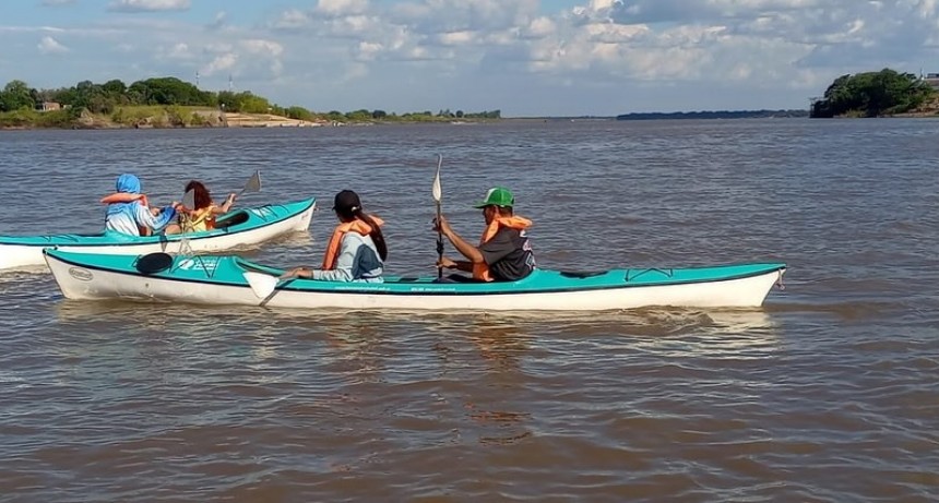Acercate a disfrutar la naturaleza en primera persona con nuestros paseos en piragua por el #RioParaguay