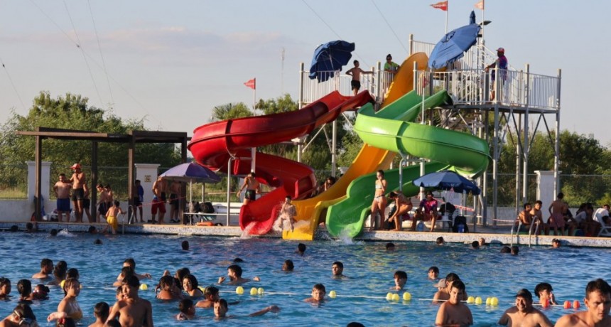 Más de 33 mil personas visitaron el Parque Acuático la última semana