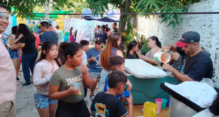 El barrio San Agustín vivió una tarde de actividades recreativas que alegraron a los niños y las familias
