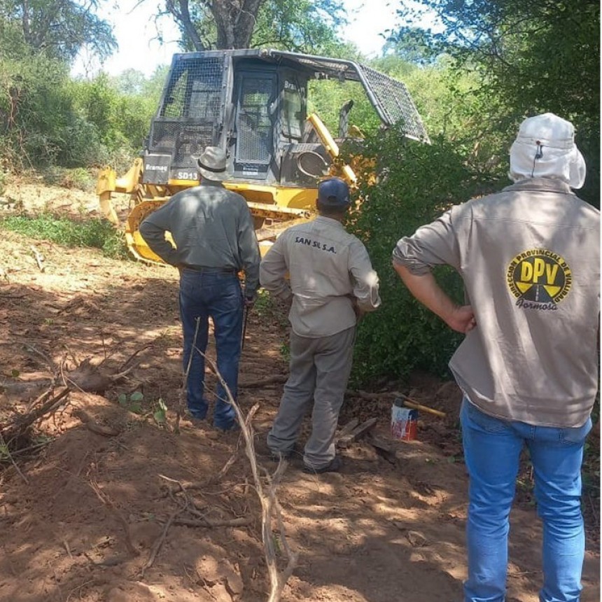 La DPV ejecuta obras de protección y mitigación ante posibles desbordes del rio Pilcomayo en el oeste provincial