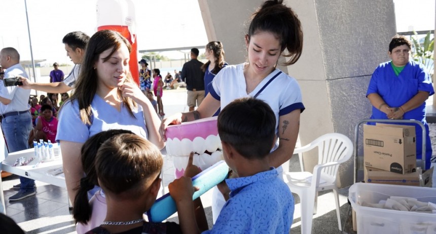 Iniciaron las charlas para promover la buena salud bucal en las colonias de vacaciones del Gobierno provincial