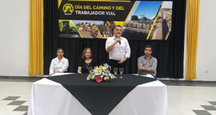 DPV: Entregaron certificados a los nuevos Auxiliares en Topografía y en Laboratorio Vial