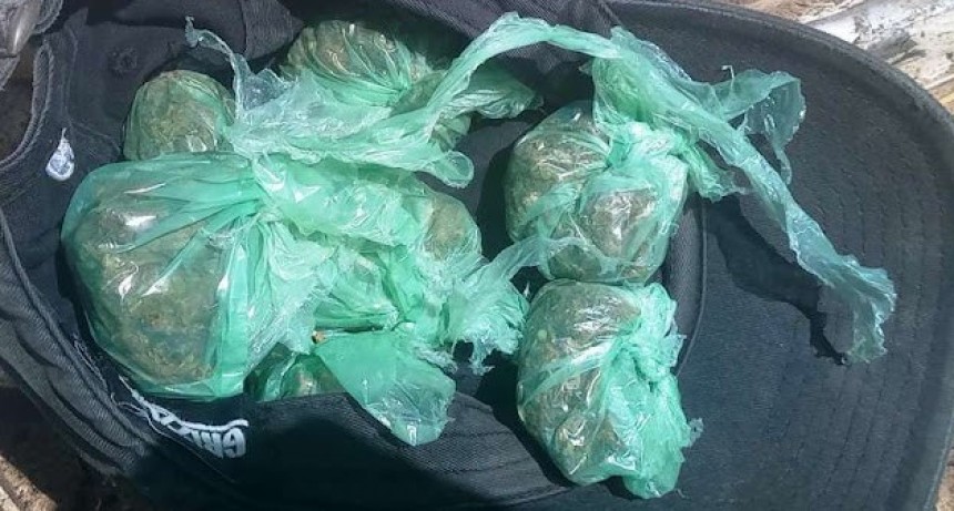 Detienen a un hombre con siete envoltorios de marihuana en el barrio El Porvenir de esta ciudad
