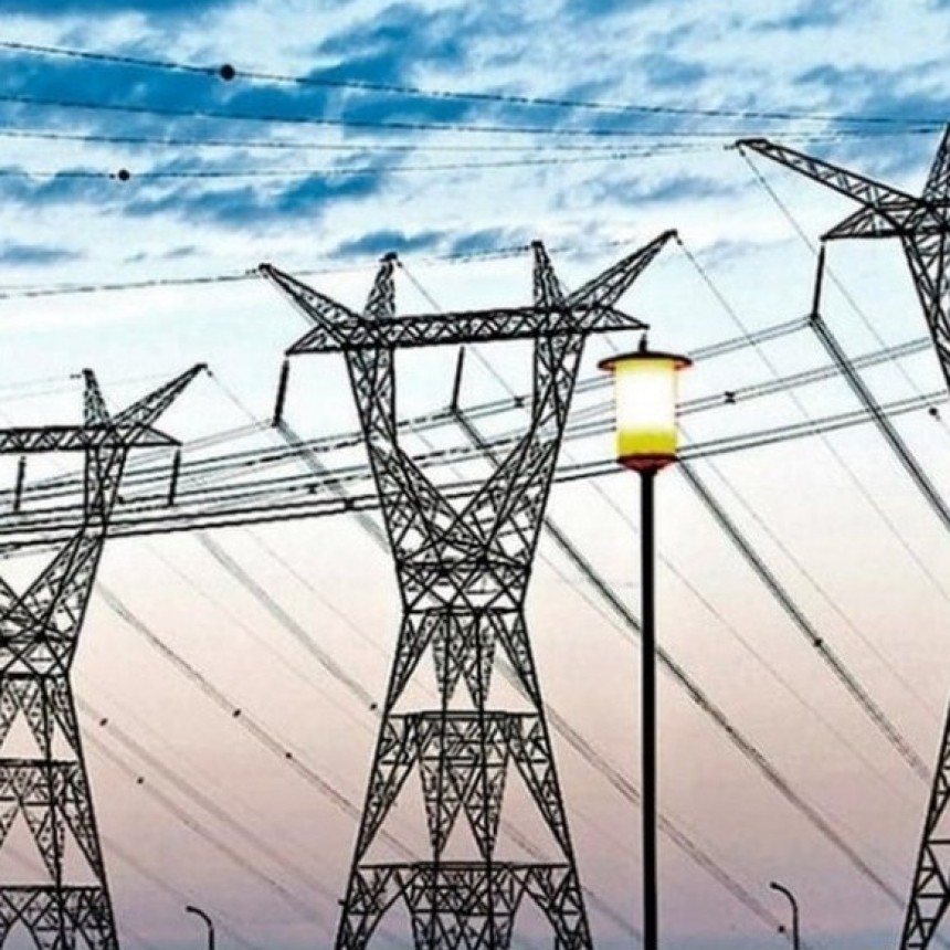 Informó la Defensoría que tras los aumentos los usuarios cubren el 84% del costo de la energía eléctrica