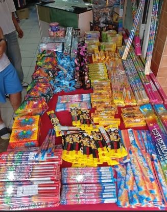 LA COMUNA CAPITALINA DECOMISÓ UNA IMPORTANTE CANTIDAD DE ARTÍCULOS DE PIROTECNIA SONORA 