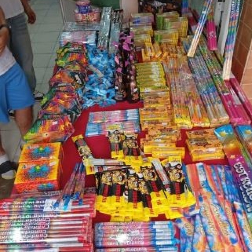 LA COMUNA CAPITALINA DECOMISÓ UNA IMPORTANTE CANTIDAD DE ARTÍCULOS DE PIROTECNIA SONORA 