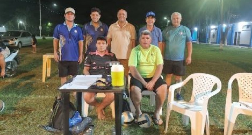 Laguna Blanca impulsa el verano con torneos de beach v&oacute;ley y f&uacute;tbol playa