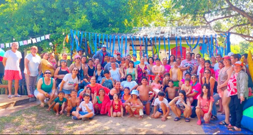 Personas con discapacidad y sus familias despiden las vacaciones con un día de camping