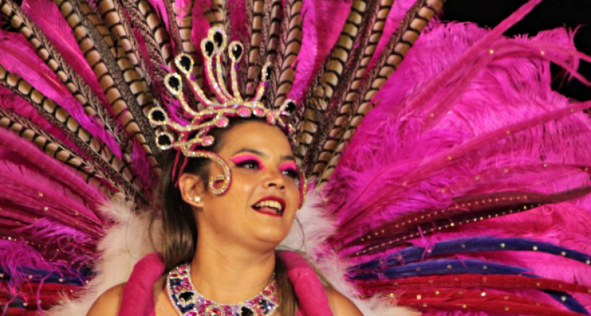 Villa Escolar y otra noche a puro carnaval