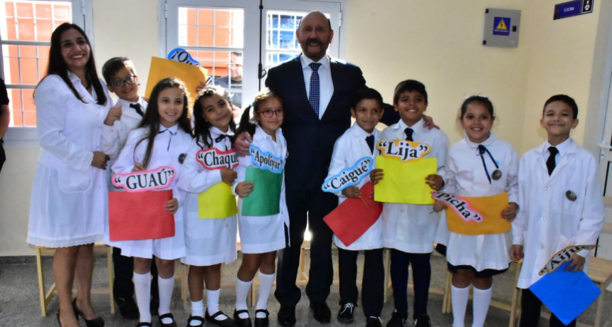 Insfrán inauguró las obras de la Escuela N° 1 en el marco del inicio del ciclo lectivo 2023