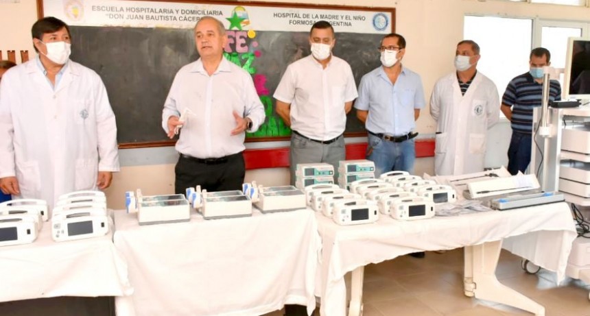 El ministro Gómez acompañó la entrega de equipos de última generación al Hospital de la Madre y el Niño