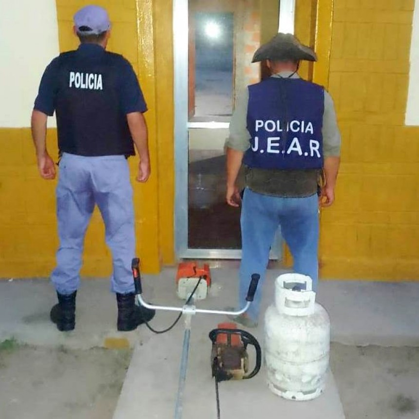 Detienen a un sujeto por sustraer pertenencias de una vivienda