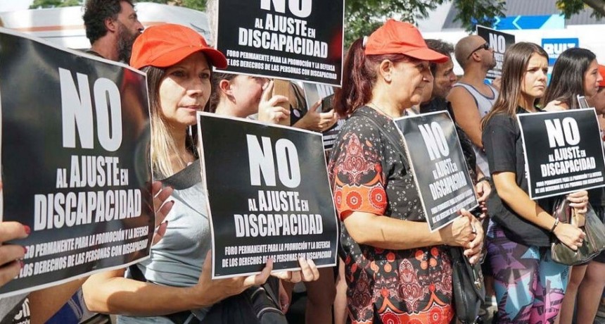 Denuncian suspensión en la entrega de medicamentos, prótesis y otros beneficios en perjuicio de personas con discapacidad entre otros