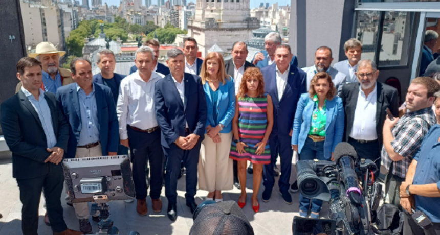 La Red Federal de Intendentes emitió un nuevo comunicado tras reunión por tema transporte
