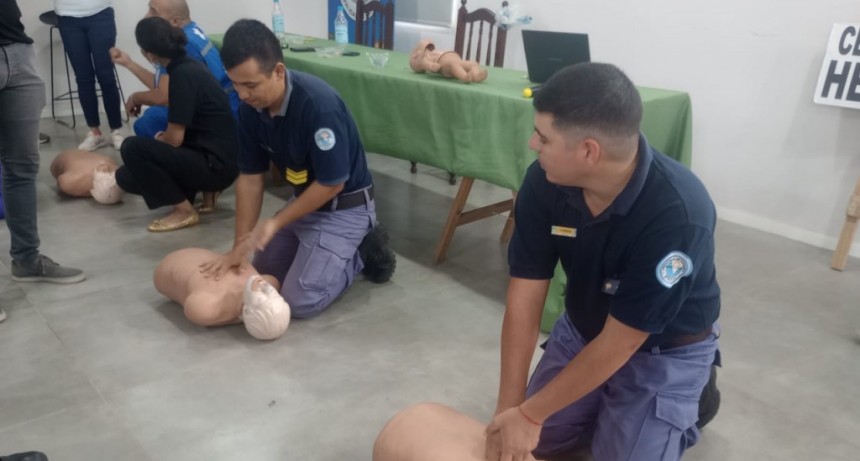 El SIPEC capacitó sobre RCP al personal policial de Herradura y Tatané