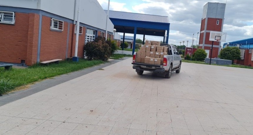 El Gobierno de Formosa inició la distribución de más de 200 mil kits escolares en toda la provincia