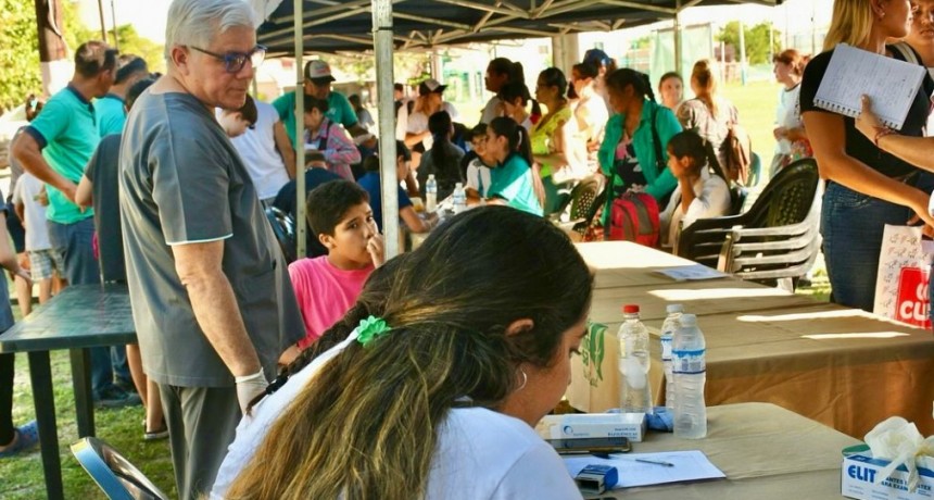 Imágenes de la jornada de ayer del programa #LaMuniSaludable en el Parque Urbano