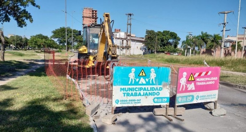 Continúan las obras de bacheo en diversas arterias del ejido urbano