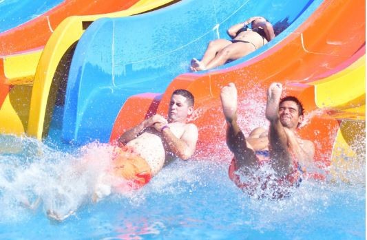 El Parque Acuático de El Colorado se consolida como atractivo turístico en la provincia