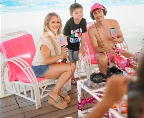 Este 14 de febrero, celebramos el verano y los vínculos que nos sostienen en el Parque Acuático 17 de Octubre. 