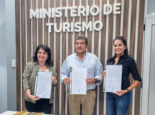 Firma de convenio para la “Promoción de la Identidad Cultural y Turística de Formosa”