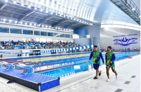Se realizó el Primer Encuentro de Escuelas de Natación en la Pileta Olímpica provincial