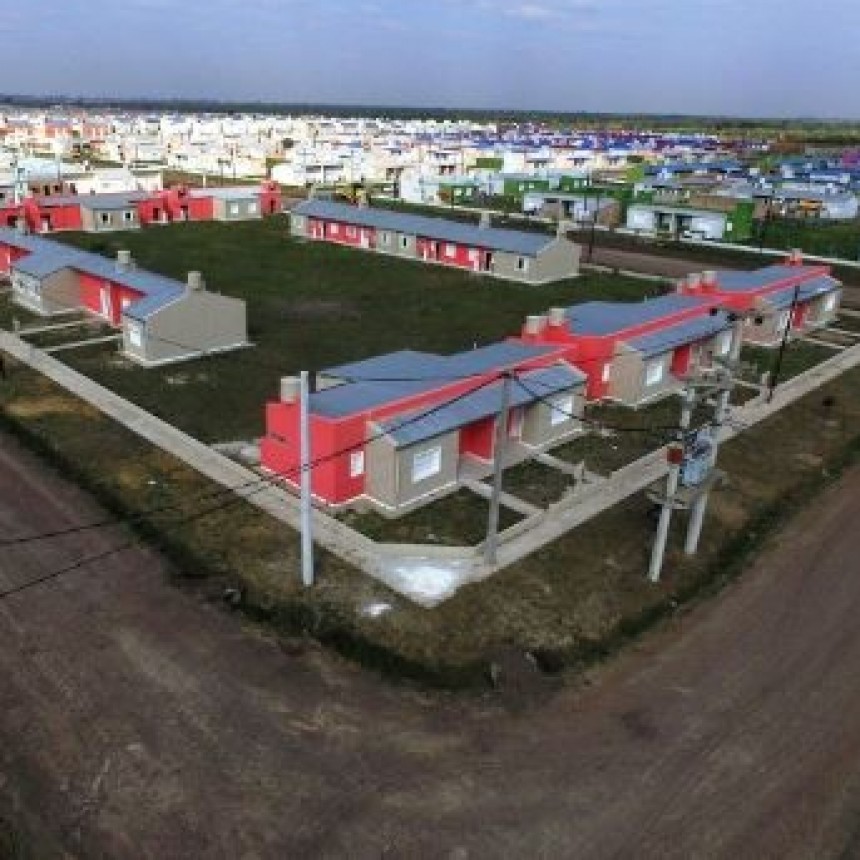 Ugelli reiter&oacute; que el acceso a las viviendas del IPV es por &ldquo;sorteo p&uacute;blico y transparente, sin excepciones&rdquo;