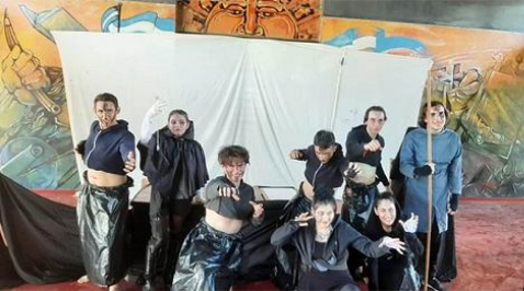 En el Paseo de las Artes se presentó la obra teatral “Tic Tac Arlequín”