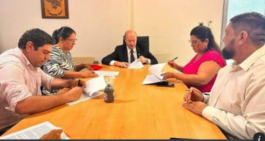 EdUNaF publicará libro de docentes investigadores de la universidad