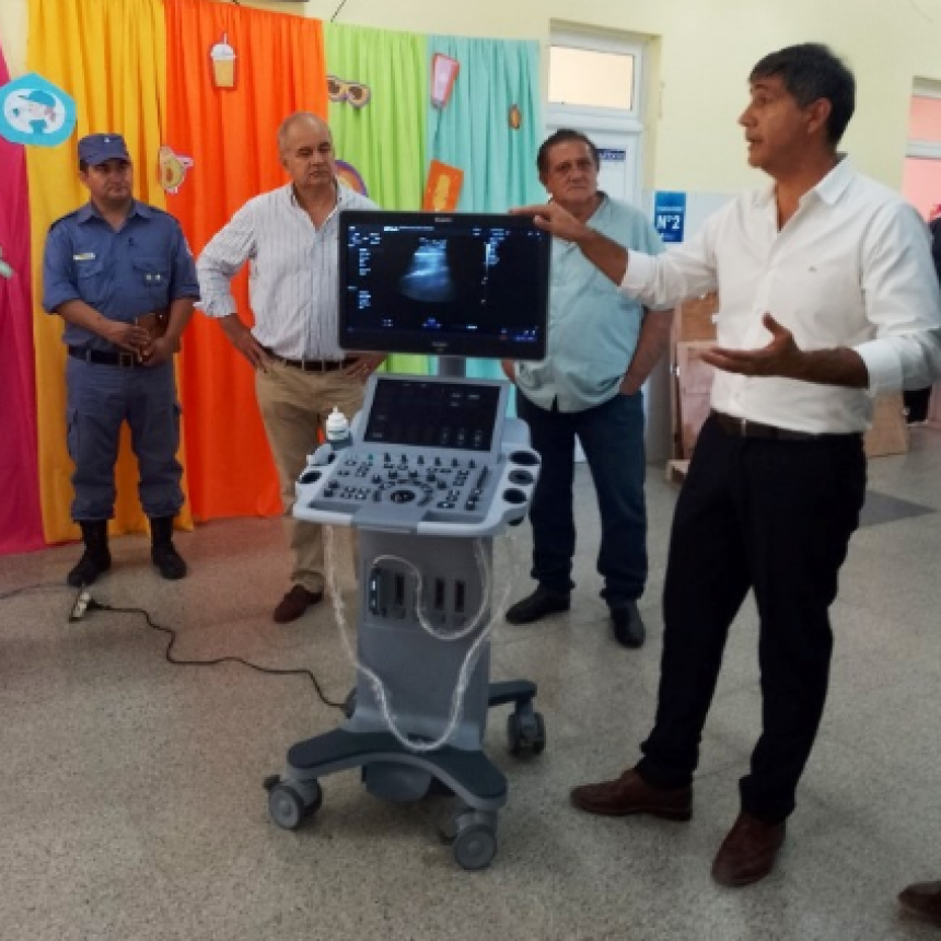 El hospital de Comandante Fontana recibió un ecógrafo móvil