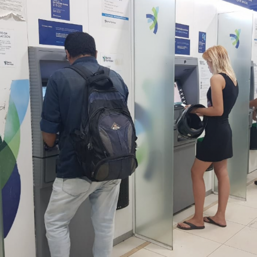 El martes 28 inicia el pago de haberes con incrementos establecidos por Insfrán del 26% -1er tramo- y del 20% en las Asignaciones Familiares