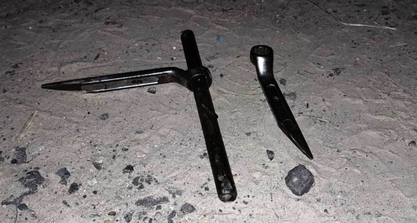 Dos hombres y una mujer fueron detenidos por un intento de robo en el barrio Emilio Tomás