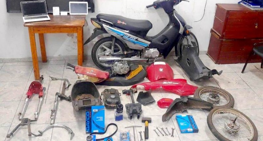 La Policía detuvo a una mujer y secuestró motopartes en los barrios El Porvenir y Eva Perón
