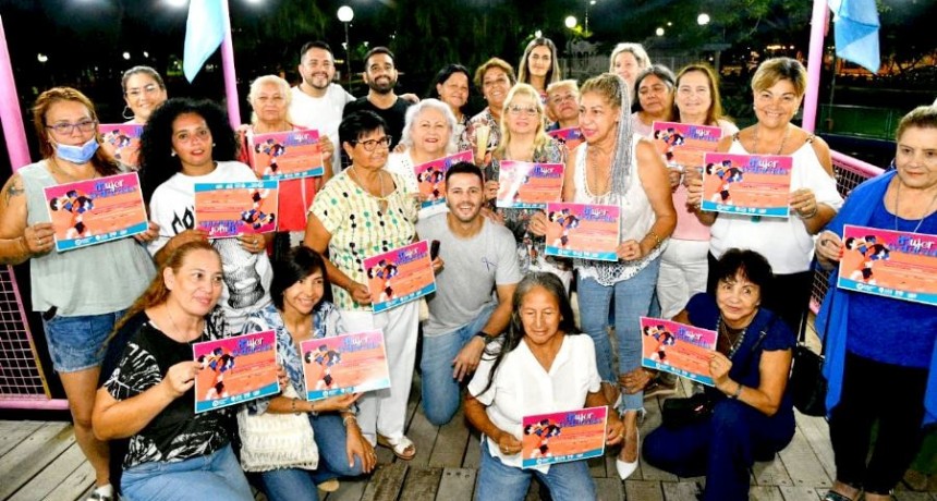 ‘El Puente de los Enamorados’ fue el espacio elegido para los agasajos municipales por el Día de la Mujer