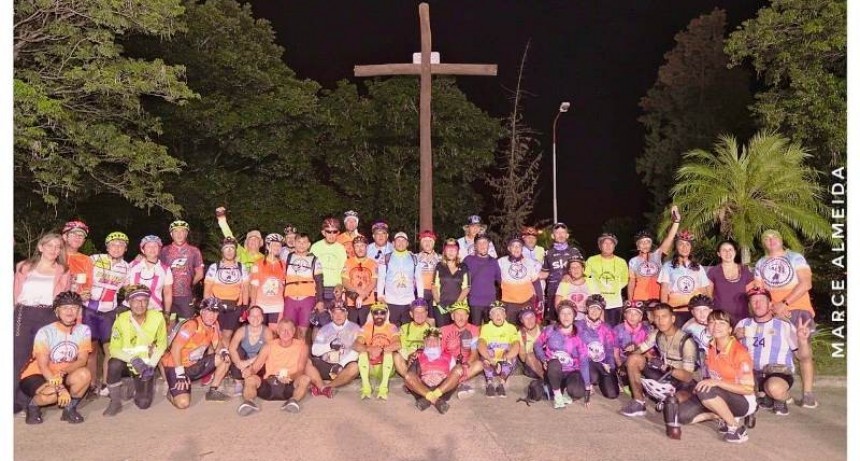 Cicloperegrinos comenzaron el Vía Crucis
