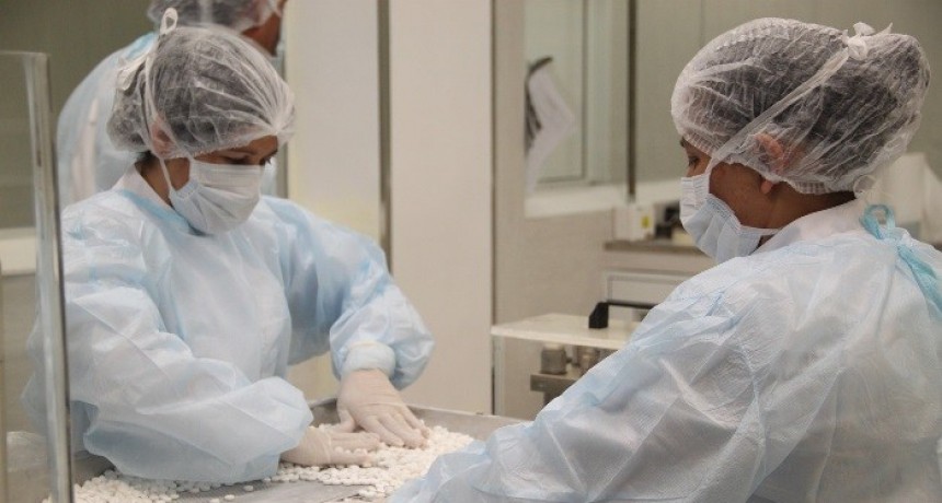 Formosa logró la producción íntegra de Paracetamol e Ibuprofeno y podrá abastecer a todo el sistema de salud