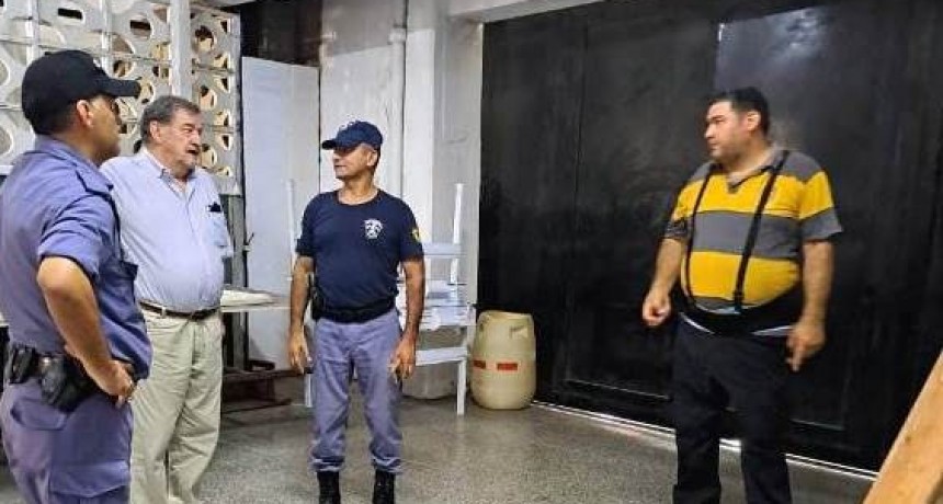 Bomberos de la Policía verificaron principio de incendio en el Colegio Privado Don Bosco